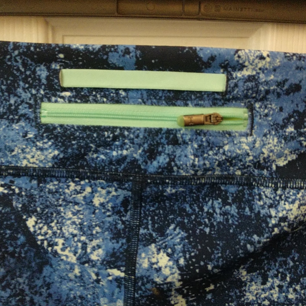 Workout capris - Picture 3 of 7
